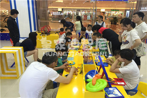 投资加盟儿童玩具店需要几多钱?