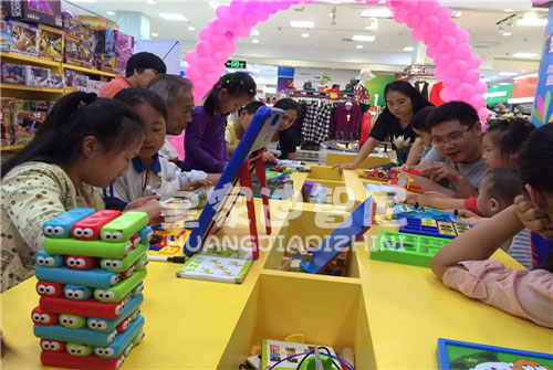 连锁店谋划形式打造玩具终端品牌