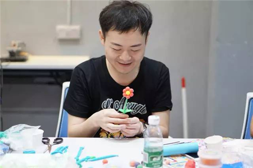 本期培训花絮：玉人先生抢眼，，，大叔迷之微笑