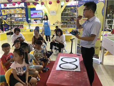 乐高机械人,儿童diy培训,益智玩具店加盟-皇家0033990威尼斯公司总部加盟商培训