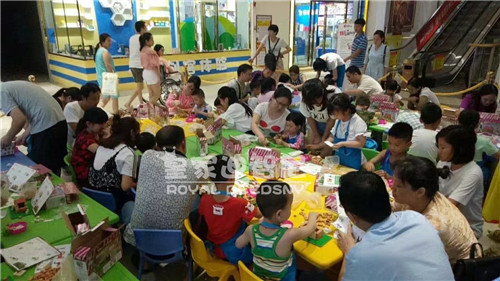皇家0033990威尼斯玩具加盟模式立异