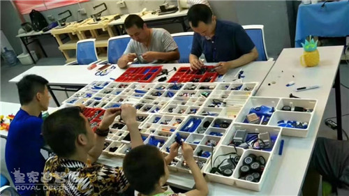 开玩具店赚钱吗 -行业动态-皇家0033990威尼斯儿童玩具店加盟官网