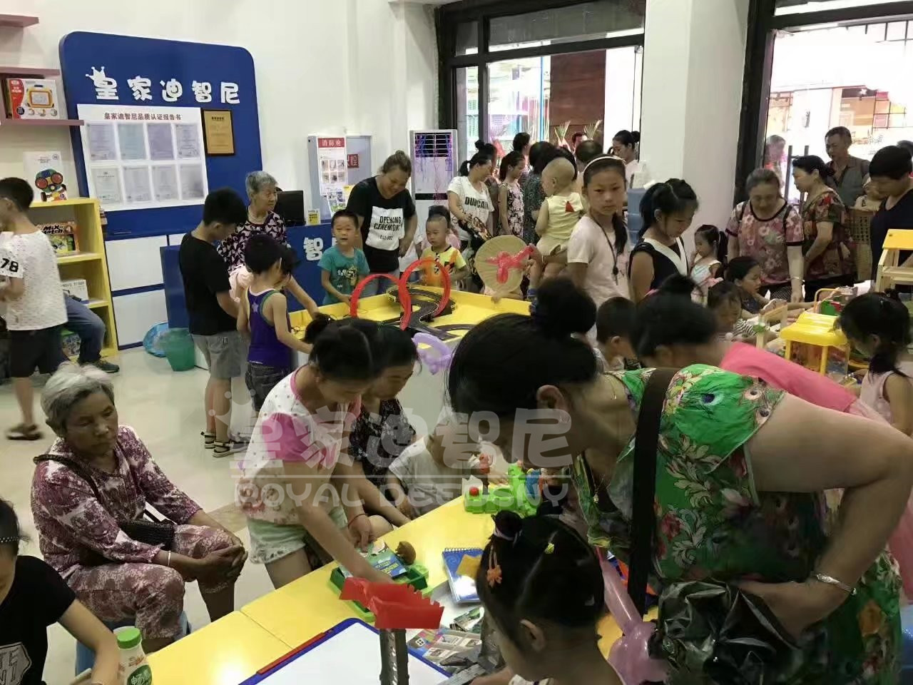 皇家0033990威尼斯儿童玩具店加盟优势值得你信任！