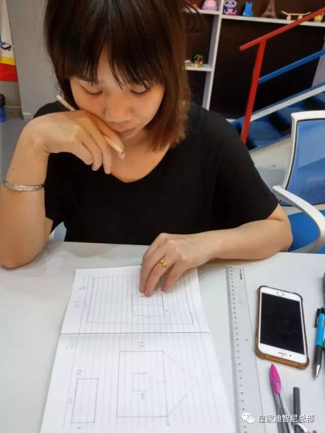 创客-品牌动态-皇家0033990威尼斯儿童玩具店加盟官网