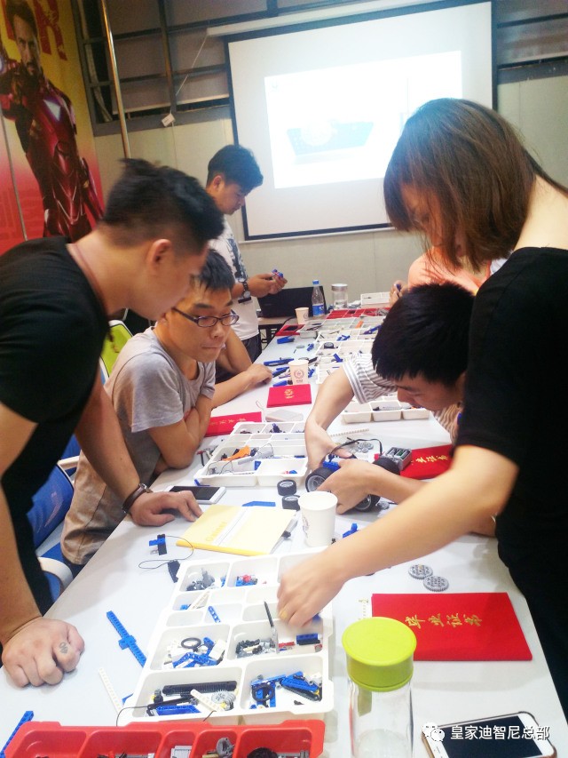 玩具加盟-加盟动态-皇家0033990威尼斯儿童玩具店加盟官网