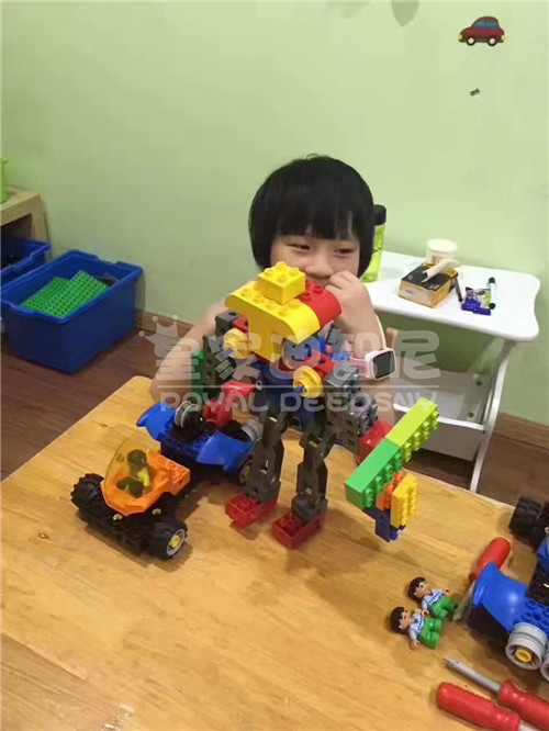 玩具加盟店- 玩具知识-皇家0033990威尼斯儿童玩具店加盟官网