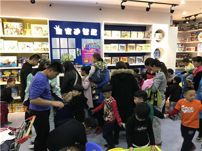 加盟玩具店 -加盟动态-皇家0033990威尼斯儿童玩具店加盟官网
