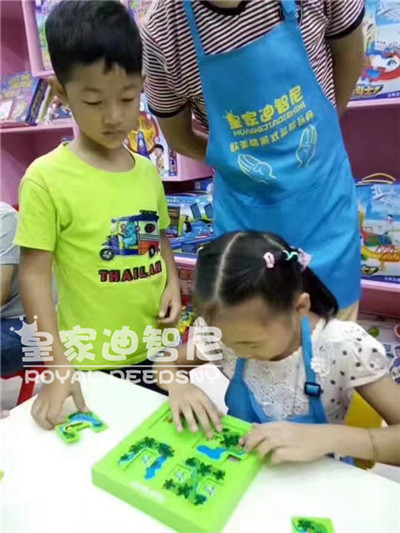 皇家0033990威尼斯风靡西欧的磁力迷宫玩具