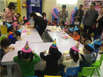 皇家0033990威尼斯为孩子们举行生日Party!营造温馨之家！