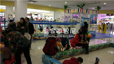 备战年底|皇家0033990威尼斯加盟玩具店成了孩子们的“欢喜海洋”