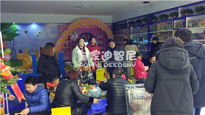 玩具加盟店- 品牌动态-皇家0033990威尼斯儿童玩具店加盟官网