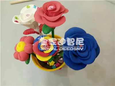 女神节来皇家0033990威尼斯DIY一份与众差别的“礼物”
