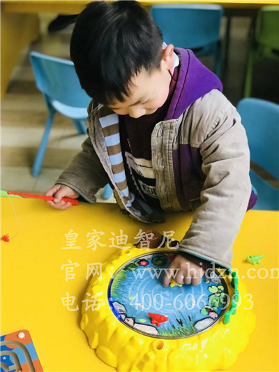 购置儿童玩具店的产品应注重的事项