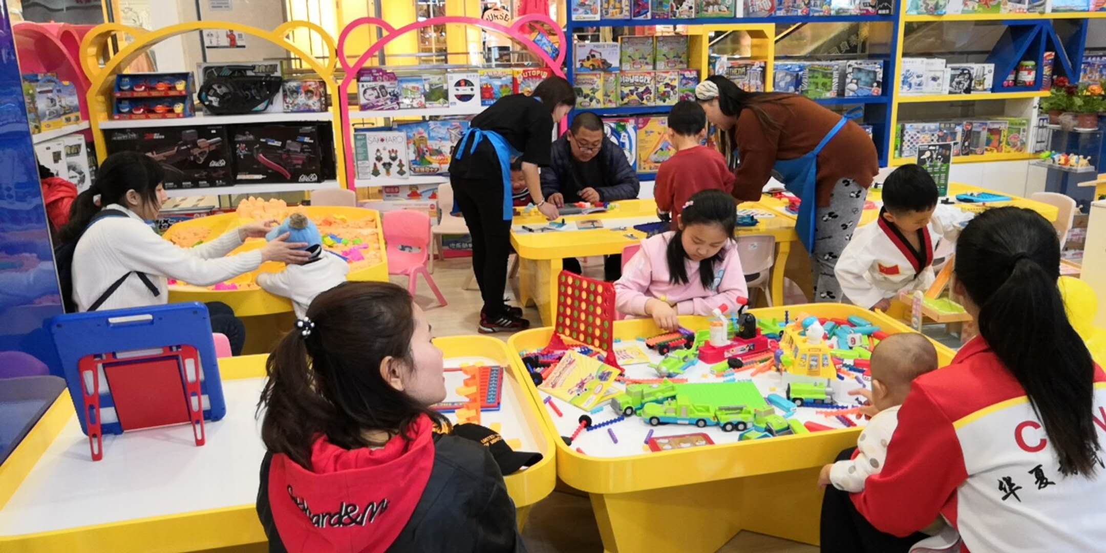 皇家0033990威尼斯益智玩具加盟体验店饱受朋侪圈点赞！