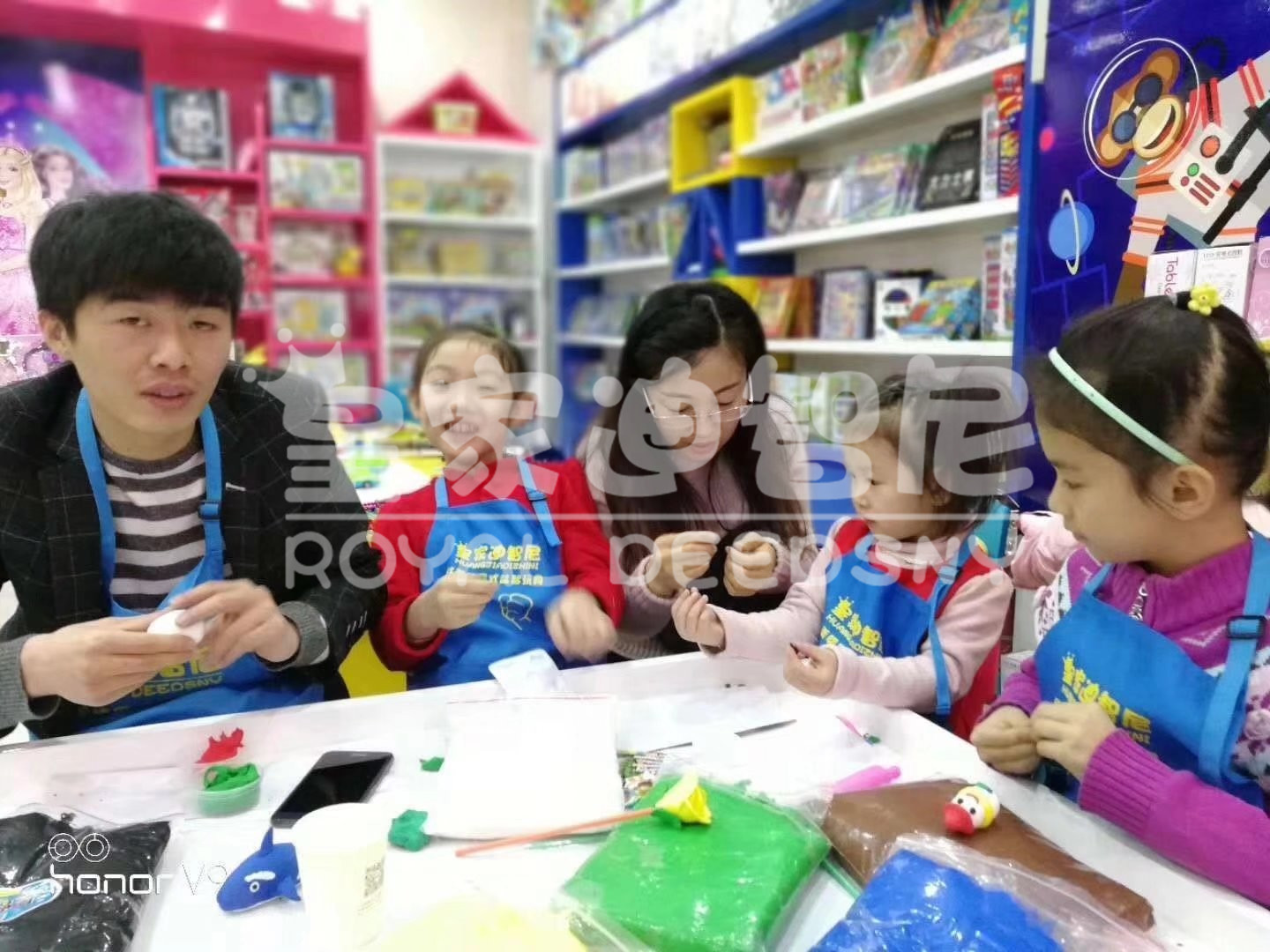 儿童玩具加盟- 品牌动态-皇家0033990威尼斯儿童玩具店加盟官网
