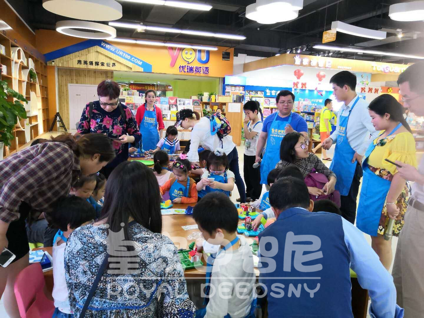 玩具店加盟怎么样的卖点才是赚钱的要害？？？？？？