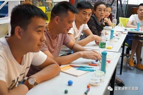 皇家0033990威尼斯带你走进玩具店的黏土课！ - 品牌动态 - 皇家0033990威尼斯官网-玩具店加盟|益智玩具加盟|儿童玩具加盟店