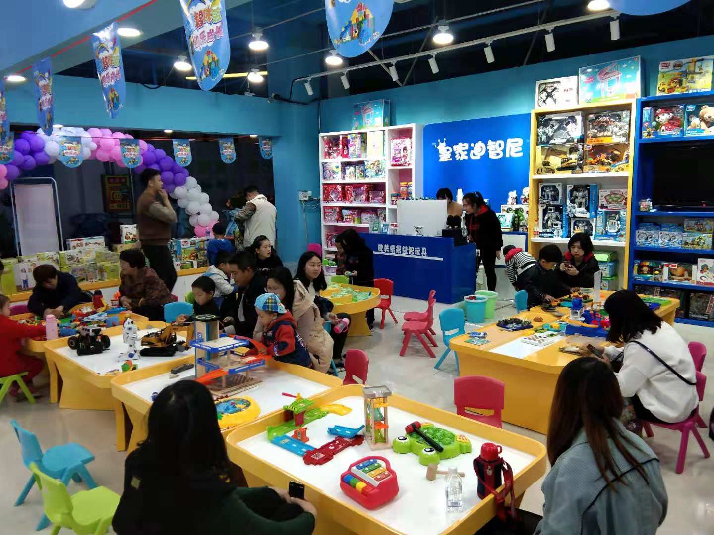 皇家0033990威尼斯玩具店，，，，，，怎样去运营一家有特色的玩具店