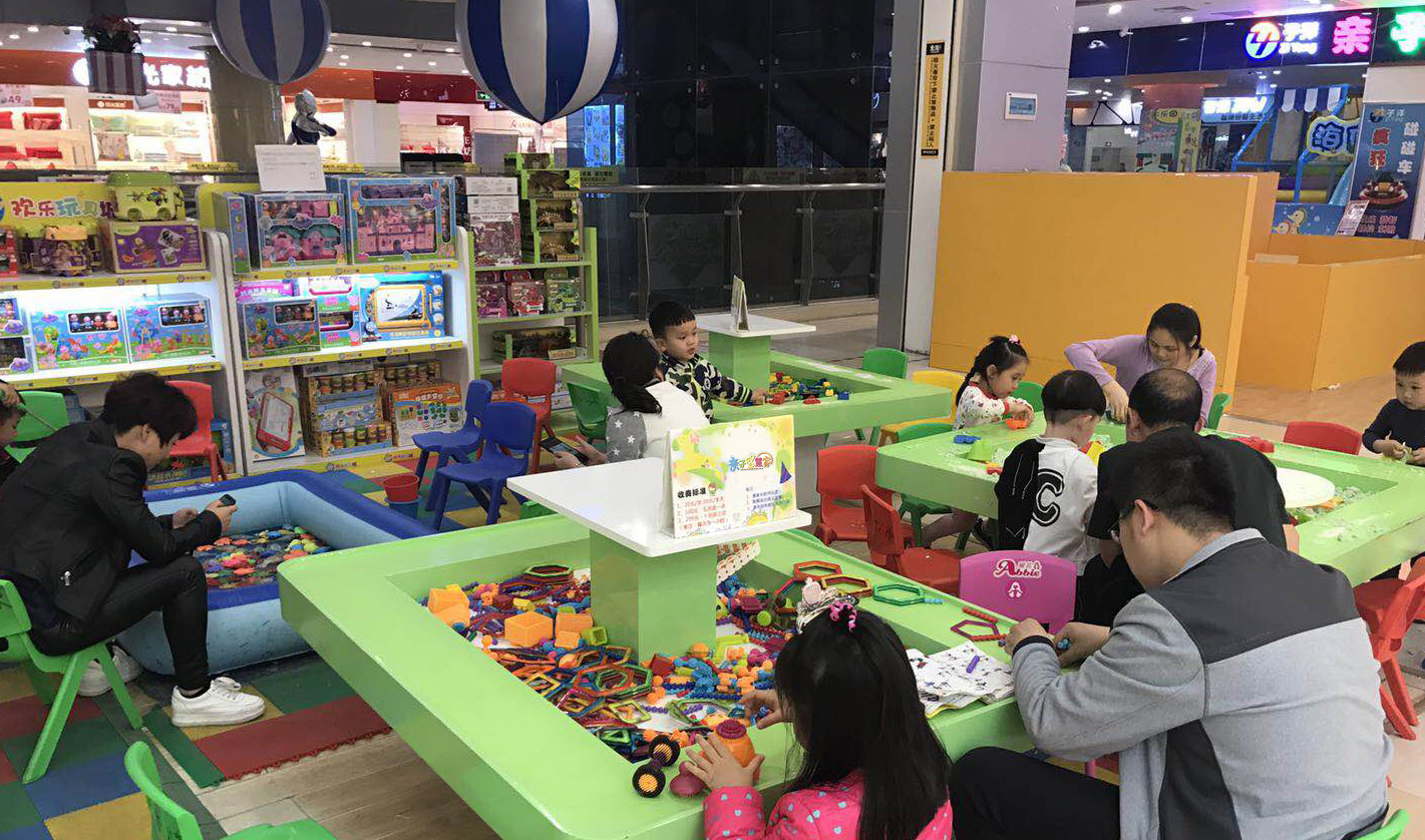 皇家0033990威尼斯玩具加盟店让体验模式童年越发无忧无虑！ - 品牌动态 - 皇家0033990威尼斯官网-玩具店加盟|益智玩具加盟|儿童玩具加盟店