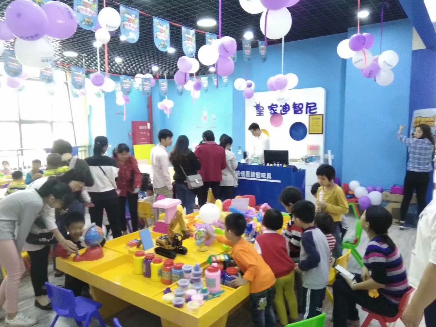 皇家0033990威尼斯玩具加盟店 打造唯一无二孩子游乐天堂