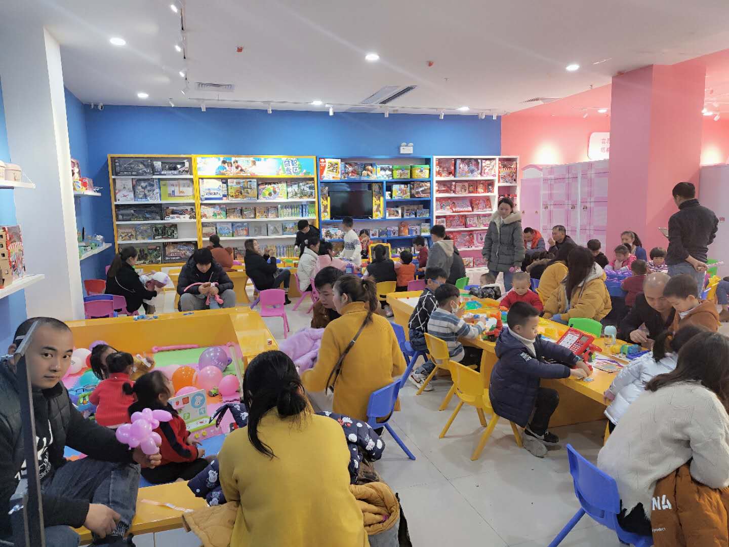 玩具店加盟的员工要掌握细节做好销售