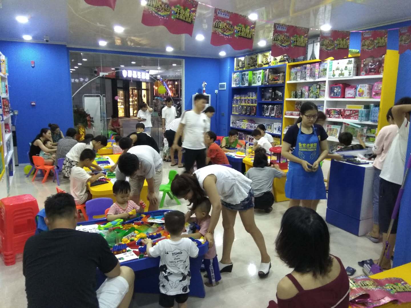  开玩具加盟店生意怎么样 能够有几多的收入可以收获囊中