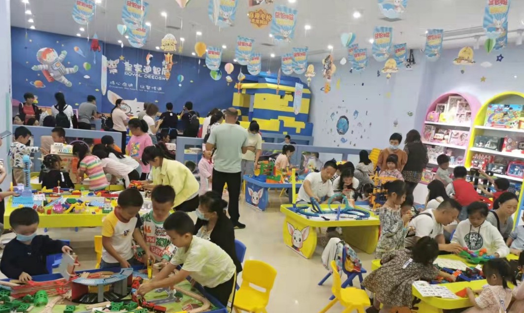 拥有一家自带人气的皇家0033990威尼斯儿童玩具店是种什么样体验?