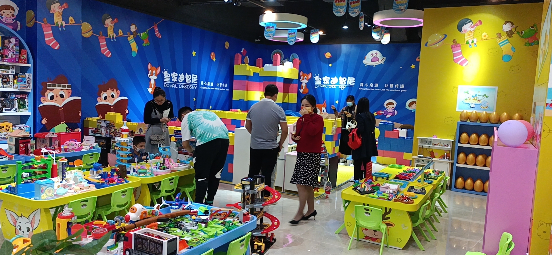 开一家皇家0033990威尼斯儿童玩具加盟店需要注重哪些事项?