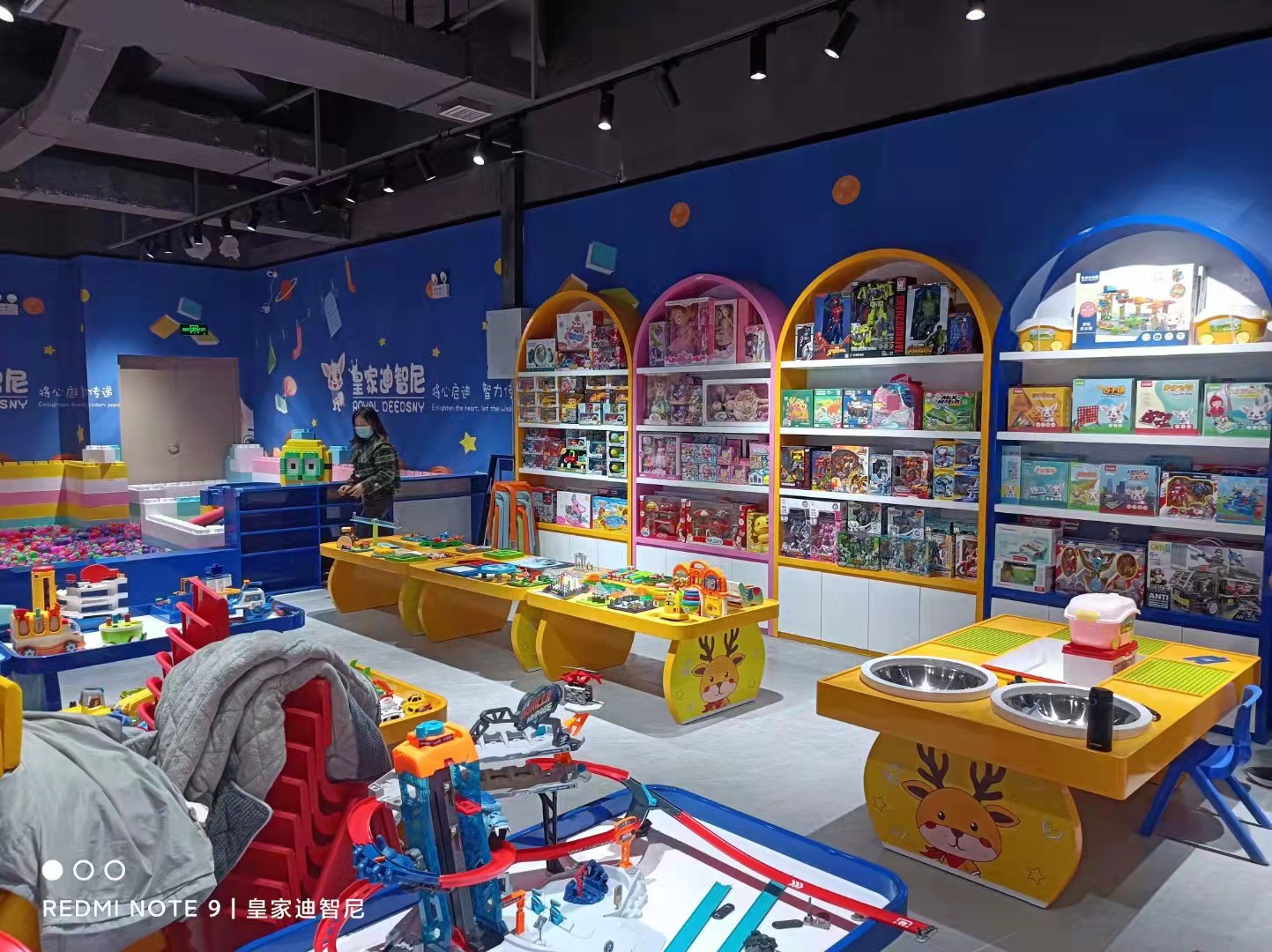 皇家0033990威尼斯加盟八大优势，，助力营收！