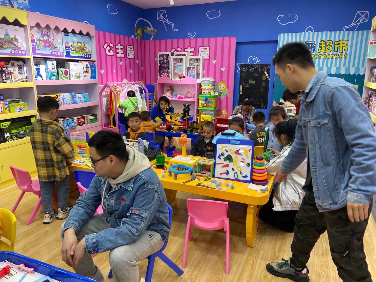 宝宝被蚊虫叮咬，，，，，，该怎样快速止痒消肿
