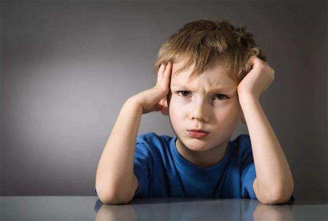 孩子爱发性情，，，怙恃该怎样准确指导