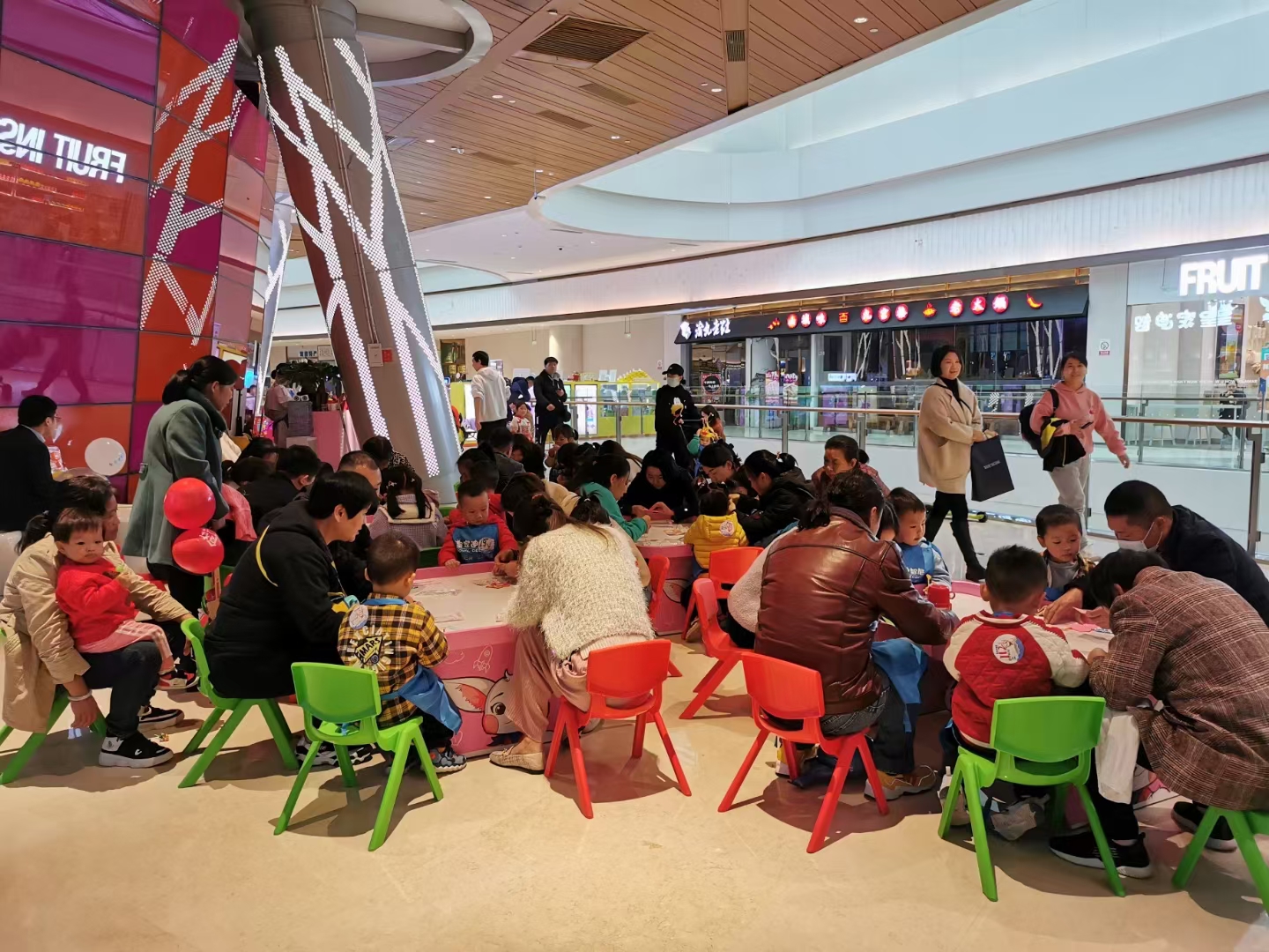 皇家0033990威尼斯 I 线下玩具实体店怎样运营？？？