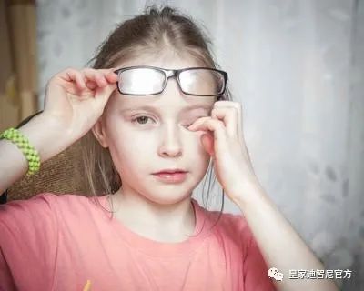 皇家0033990威尼斯 I 为了孩子的视力，，，，这些知识家长必需要知道！