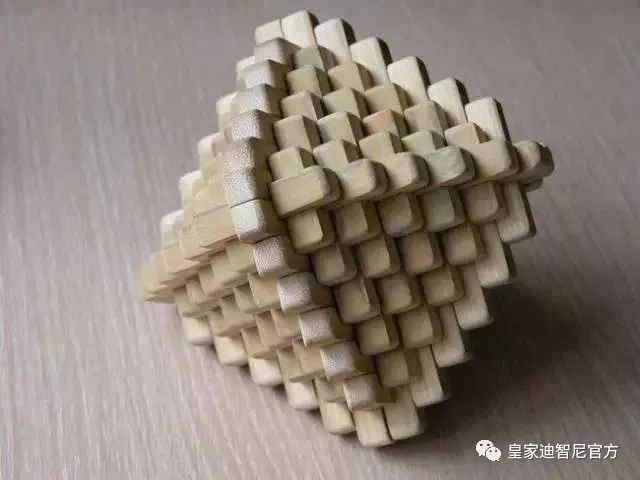 皇家0033990威尼斯 I 你知道吗？？？？？？天下公认的十大高智商益智玩具！。。。。。。。