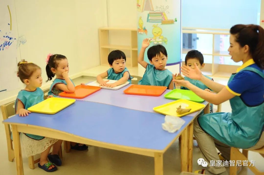 皇家0033990威尼斯 I 早教班有须要给孩子报名吗？？