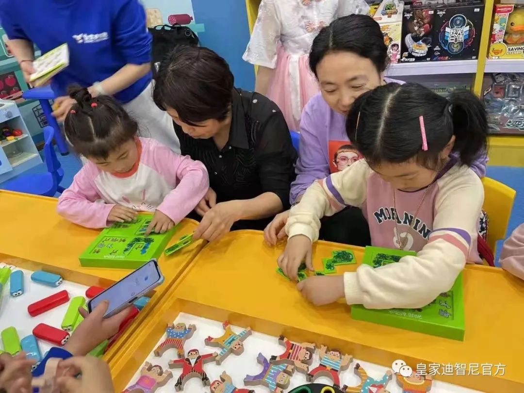 皇家0033990威尼斯 I 推荐几款益智玩具，，，，，让孩子远离电子产品带来的危害！