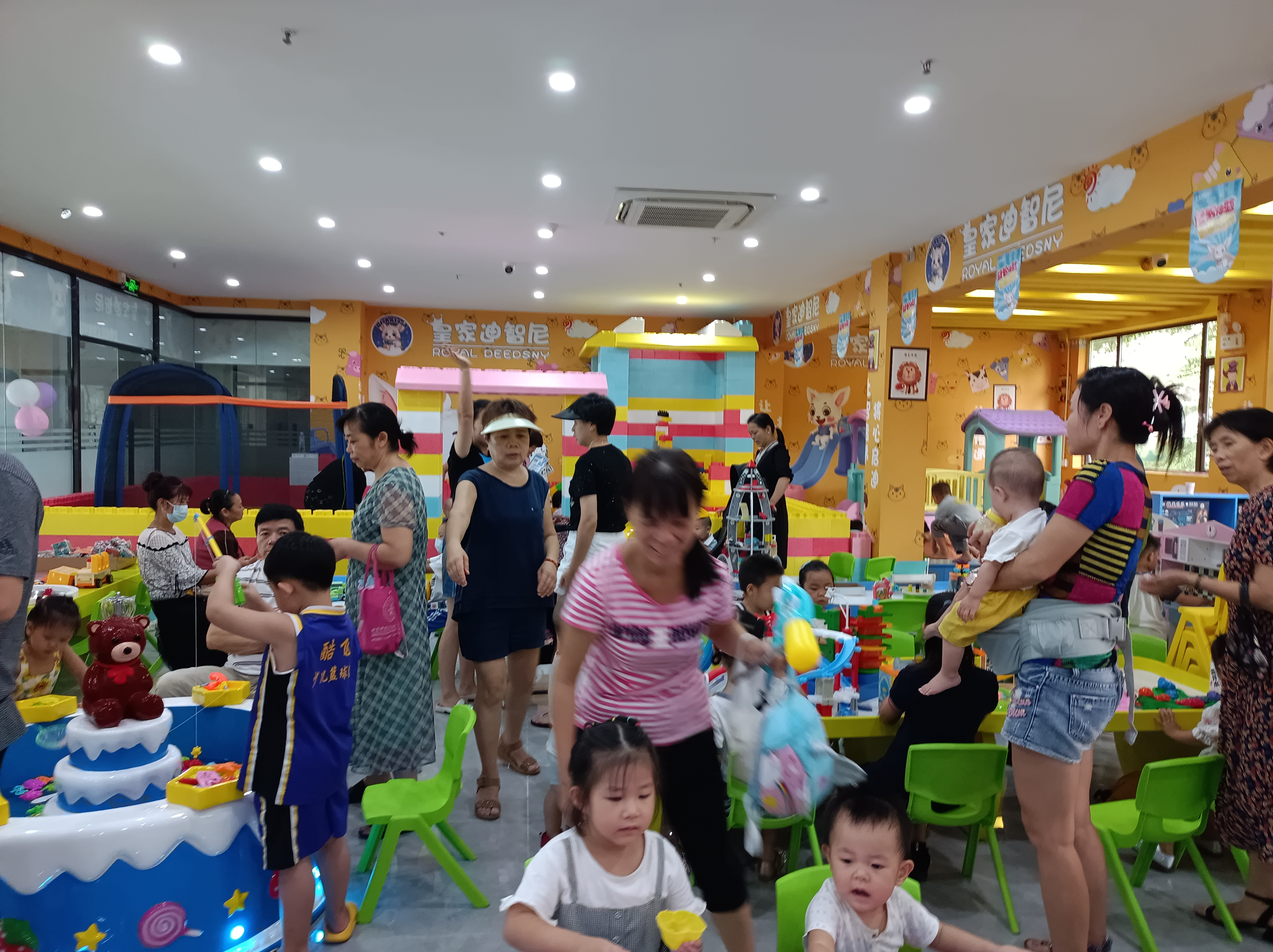 皇家0033990威尼斯 I 暑假旺季来临，，，，为什么需要提前结构打造店面？？？？？