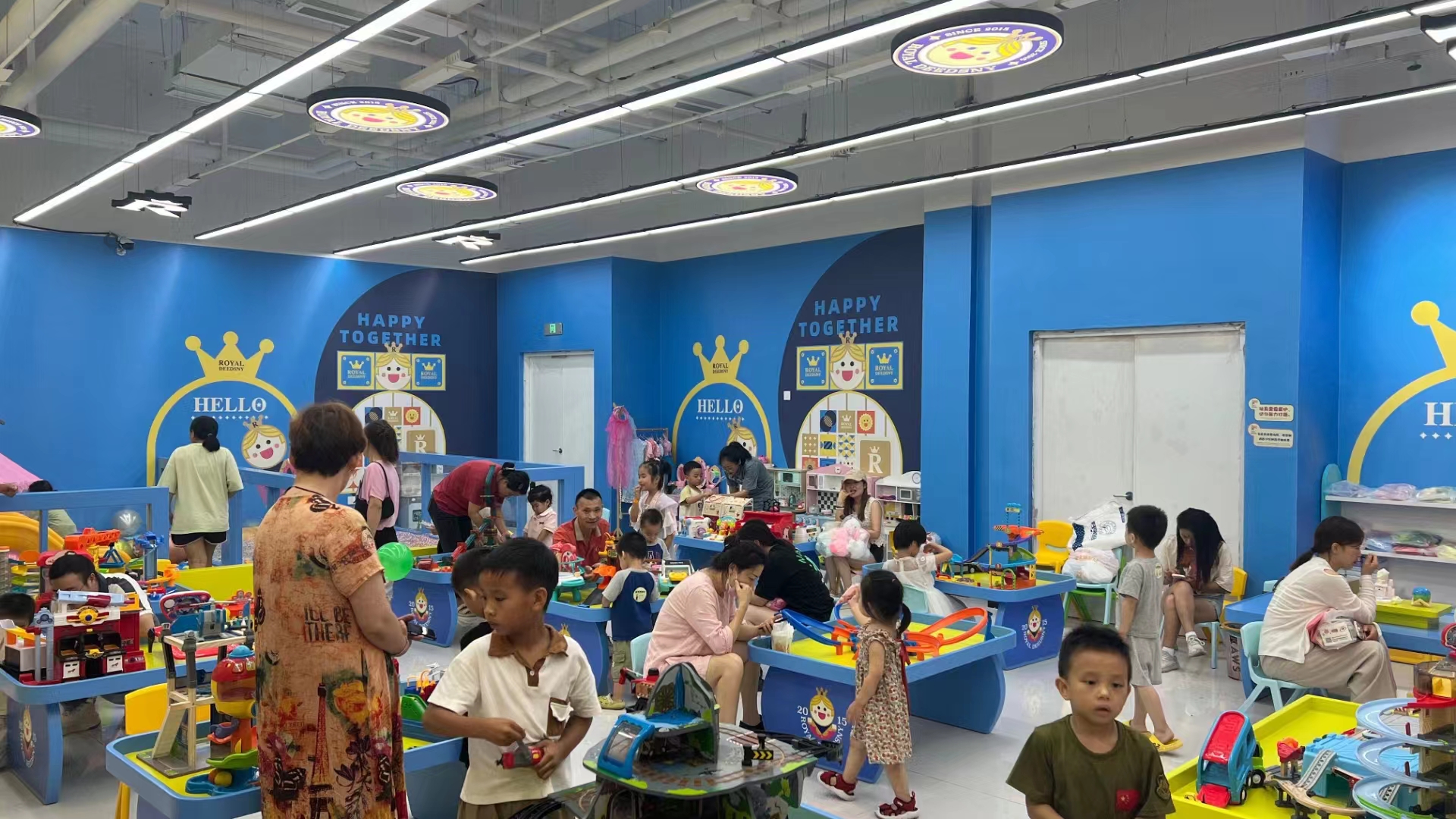 皇家0033990威尼斯 I 分享一波国庆假期加盟店迎来一场开业“派对”