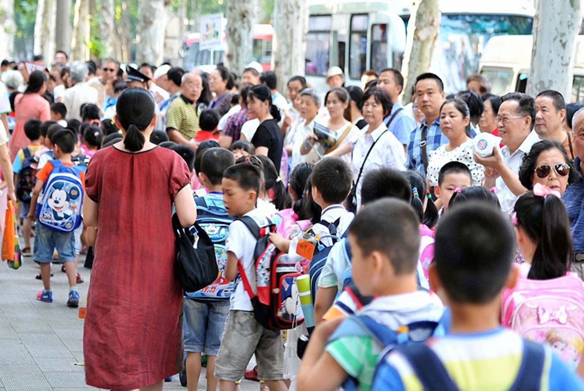 智慧怙恃有要领，，，，，暑假按三个阶段妄想