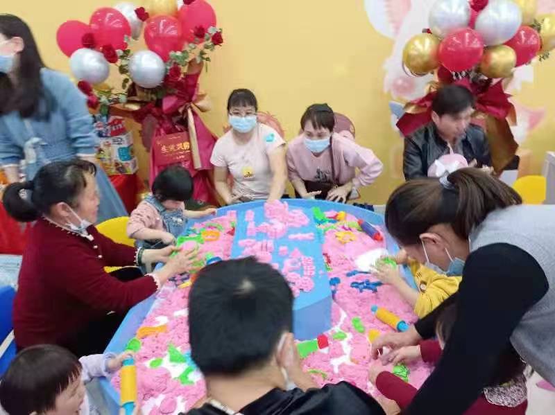 会玩的孩子更智慧，，，你赞成吗？？
