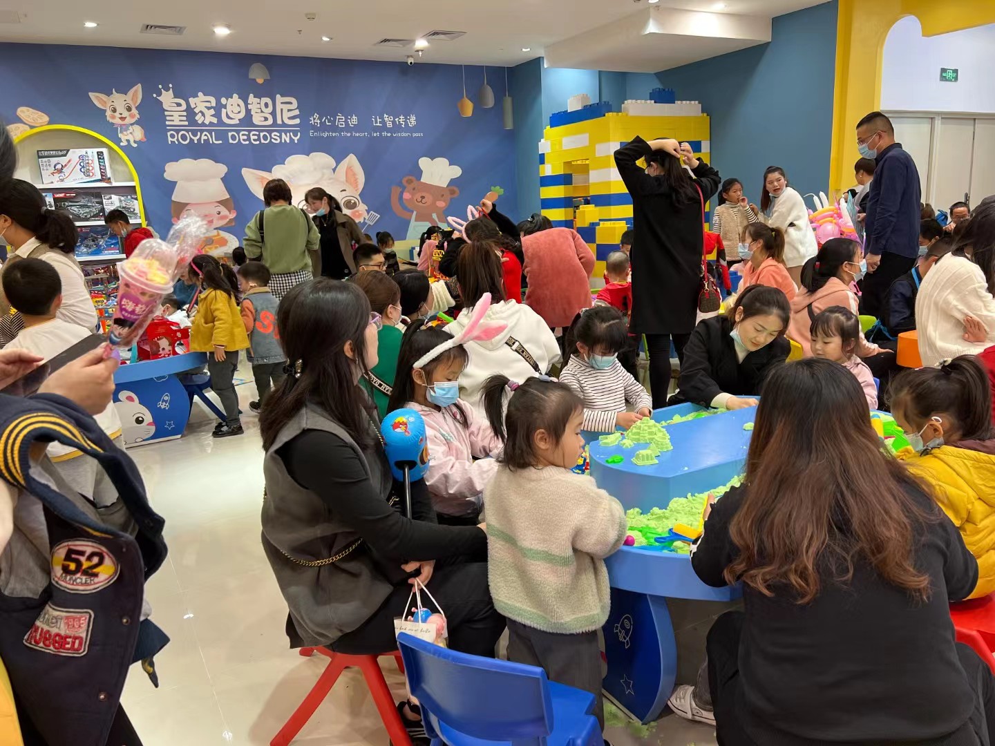 皇家0033990威尼斯 I 选择自主创业，，，，，，演绎自强人生